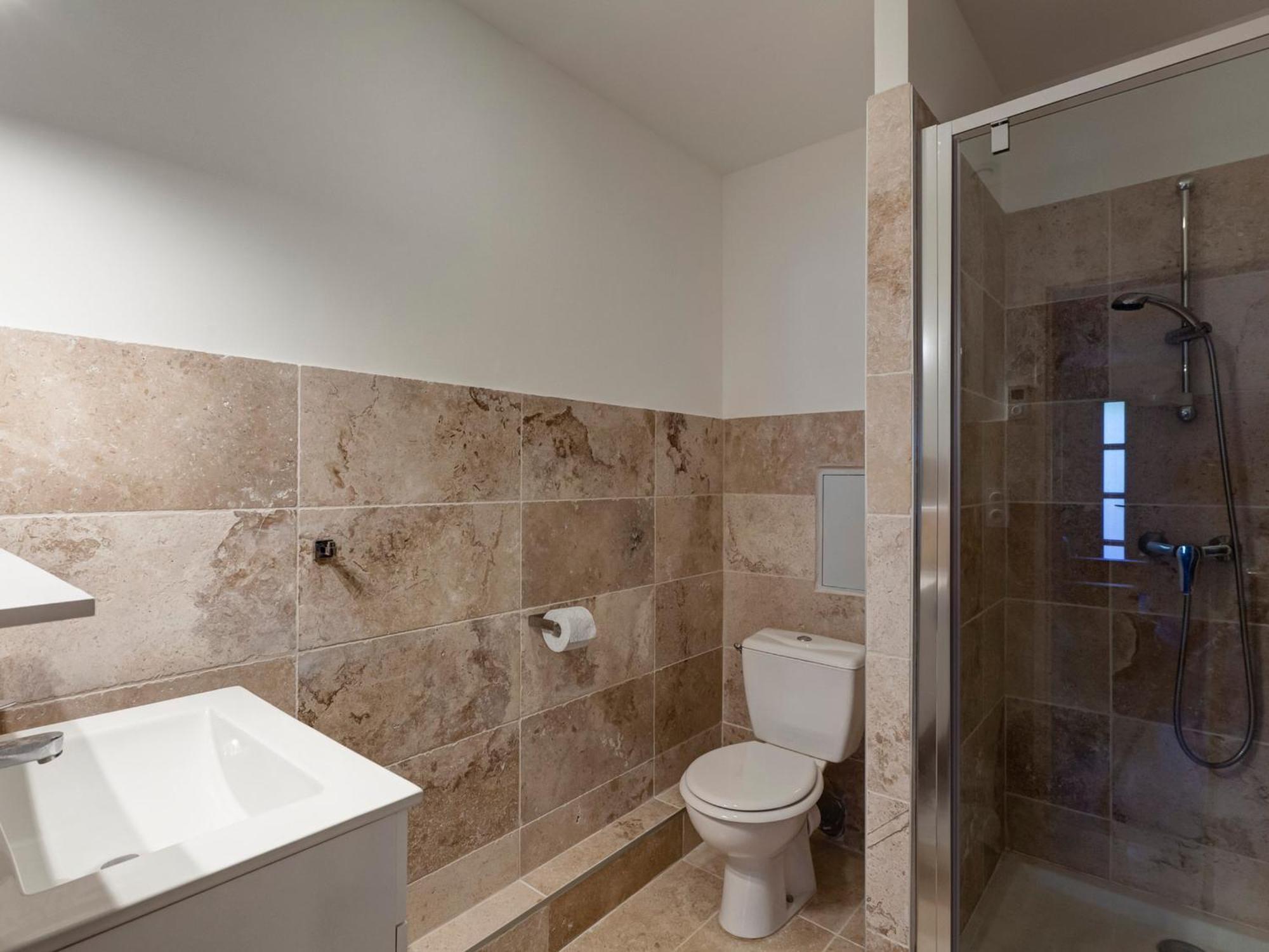 Appartement Neuf 2* Au Centre De Brides Avec Terrasse, Proche Telecabines Et Commerces - Fr-1-512-41 Exterior photo
